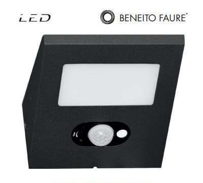 APLIQUE SOLAR IRIS LED 2.5W 174LM NEGRO C/SENSOR