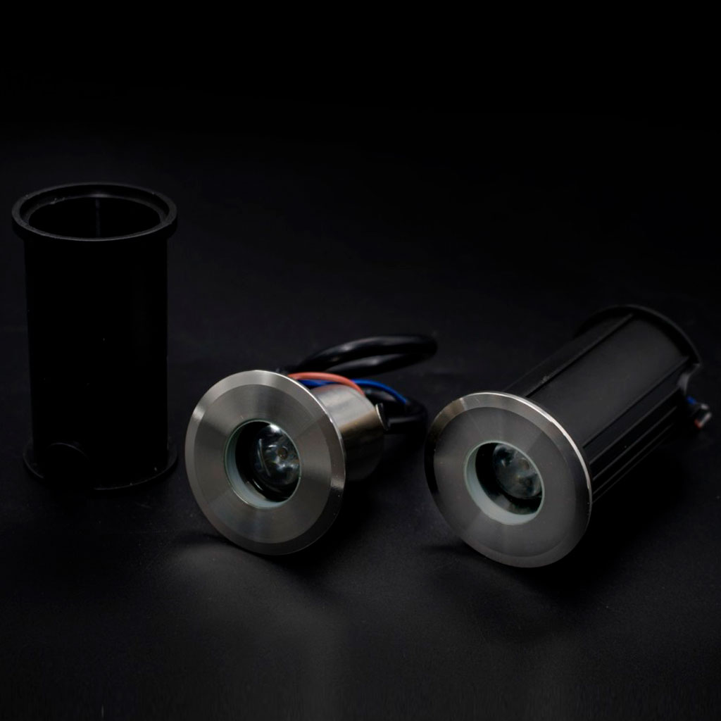 FOCO UPLIGHT EMPOTRADO SUELO 12V 3W 3000ºK 270lm IP65 30º CUT: Ø55 EXT: Ø65 X H80MM ACERO 304 MAXLED